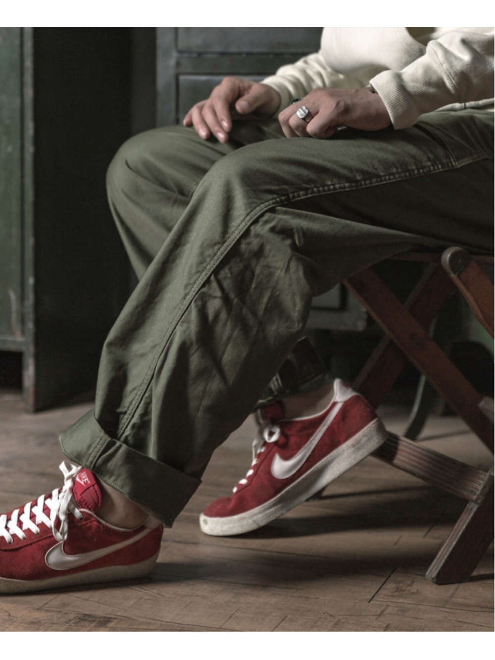 Men's Olive Green Cargo Pants - Classic Utility Style